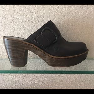 Born Clogs